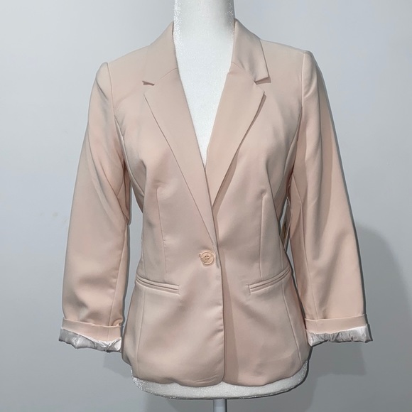 Kenzie Rabekah Stretch Crepe Blazer , Size Small , Color Blush , NWT